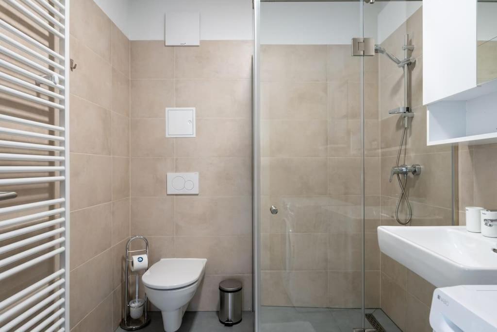 Elegant 1br Flat With Balcony By Hm Appartement Wenen